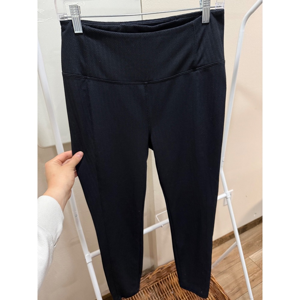 Basic Essentials Minimalist Black‎ Textured Leggings Pants Size Medium